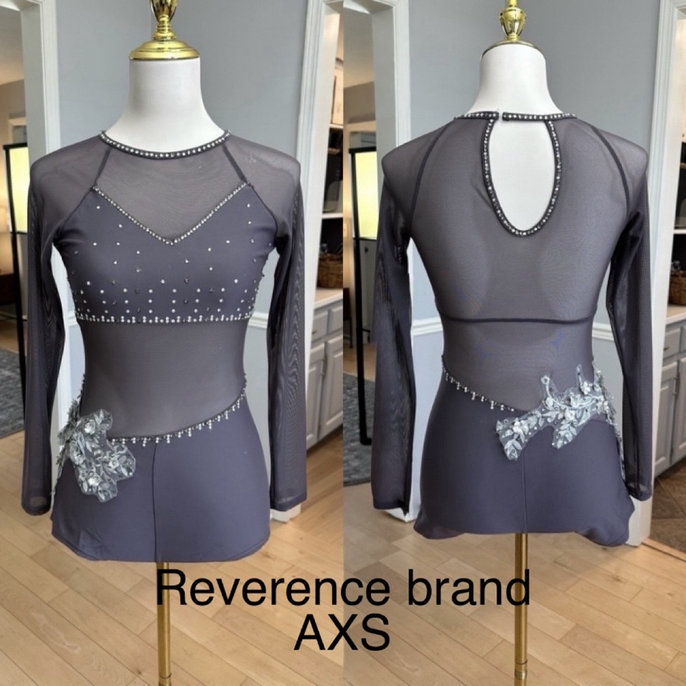 Gray biketard AXS